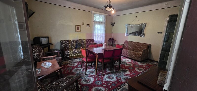 Etaj vila istorica de vanzare in Sinaia – Zona Furnica